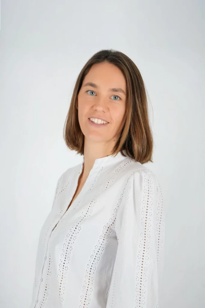 María Esteban - Your Amazon partner